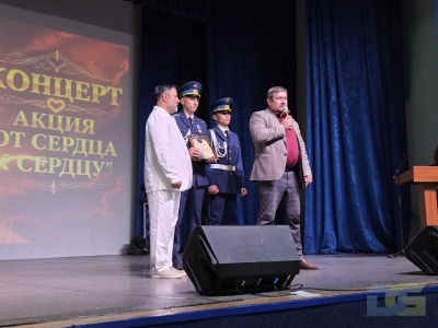 «Дядю Сашу» приветствовали борисоглебцы-0