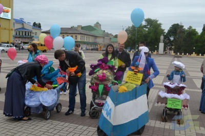 "Парад колясок" в Борисоглебске-2